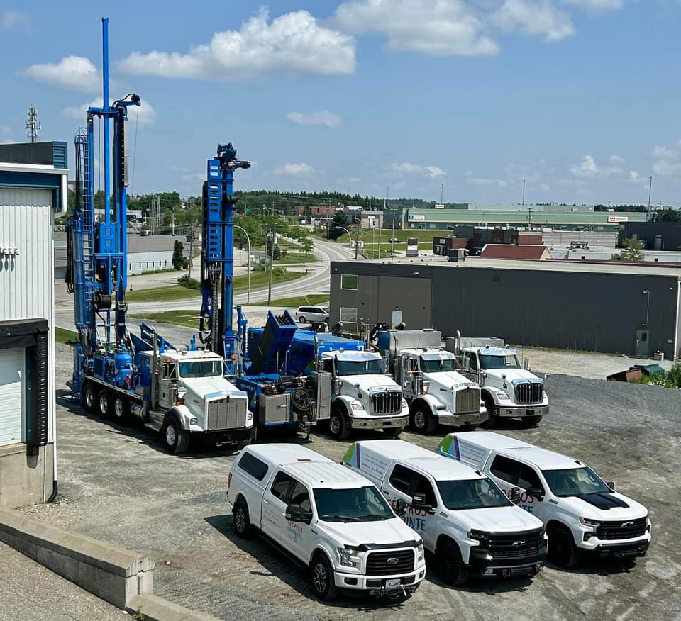 Robinet extérieur alimenté par un puits artésien, eau claire et pure  à Lac-Mégantic.